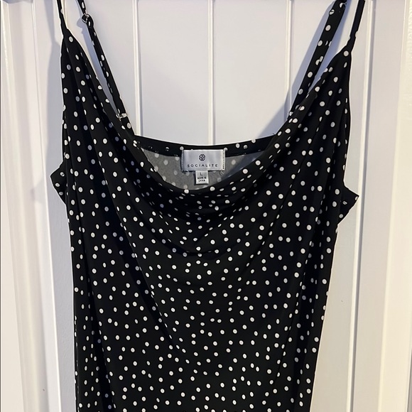 Socialite Black and White Midi Dress - Picture 6 of 6